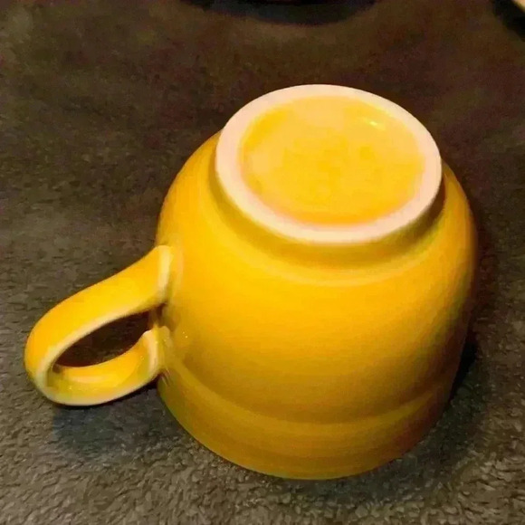 Fiesta tea cups and plates sunflower yellow - Picture 2 of 3